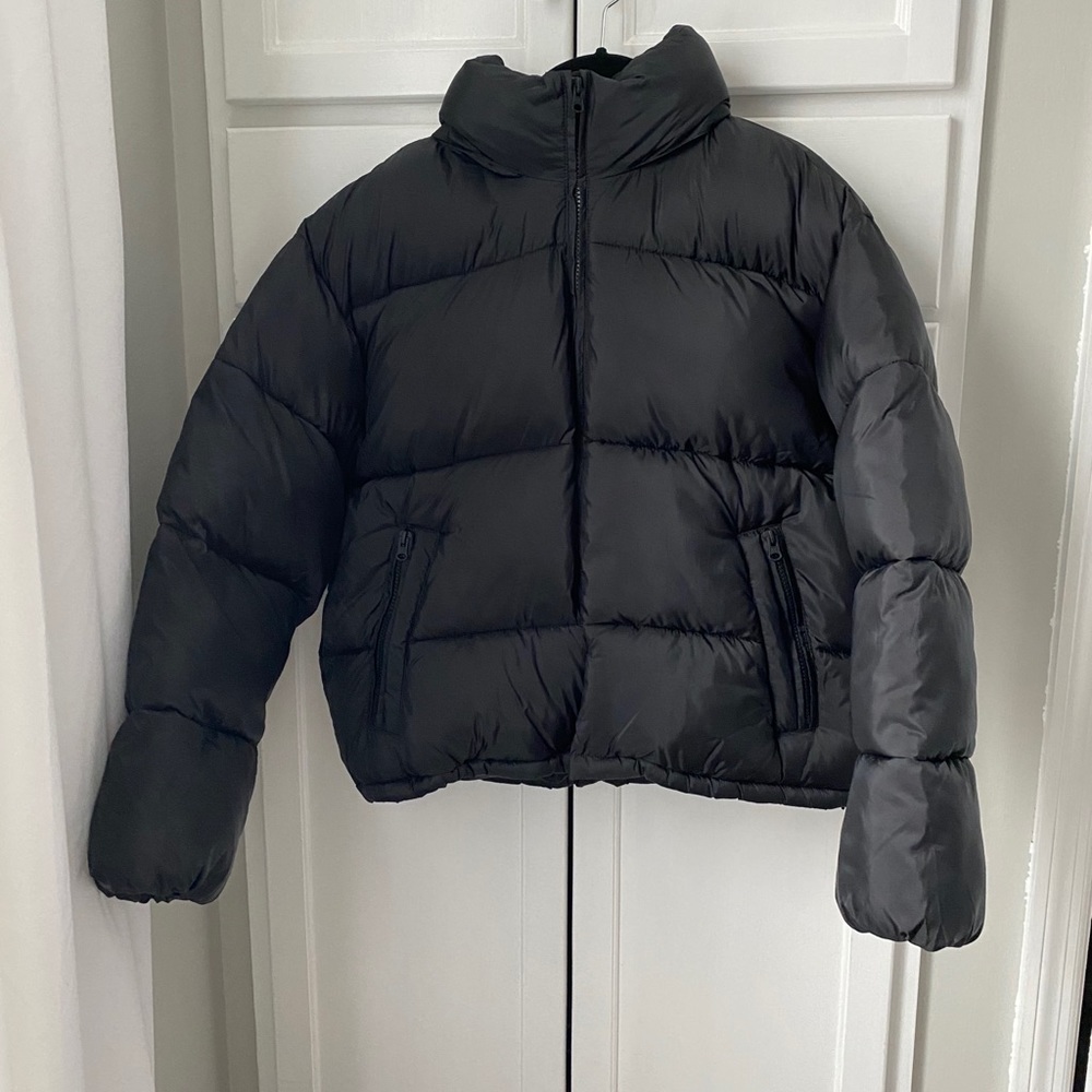 AMERICAN EAGLE PUFFER COAT
